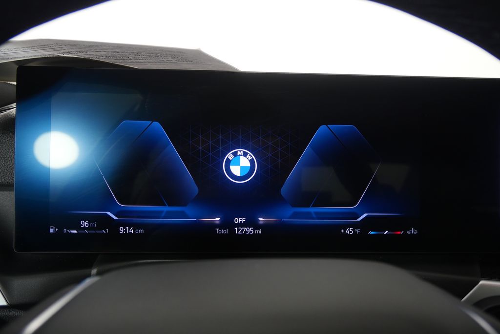 Thumbnail: 2024 BMW 3 Series - 22