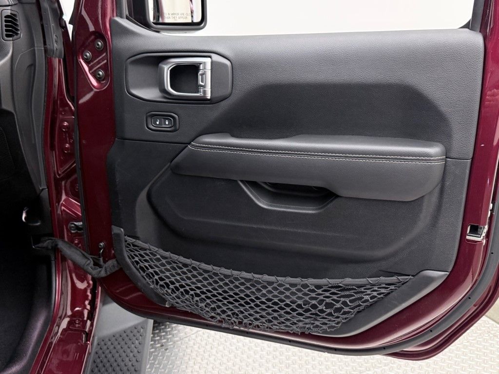 Thumbnail: 2021 Jeep Wrangler - 21