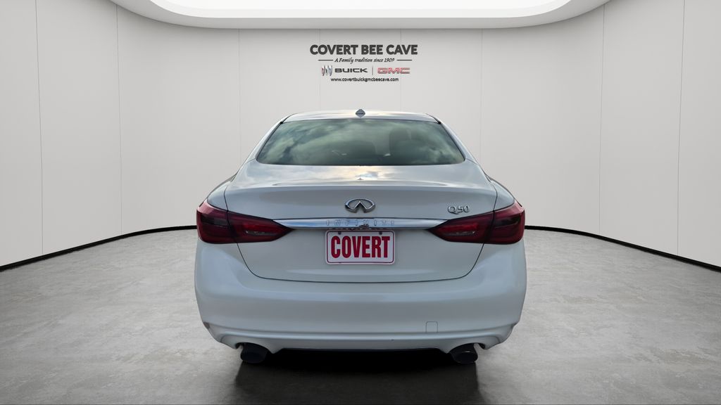 Used 2019 White INFINITI 3.0t LUXE image 8