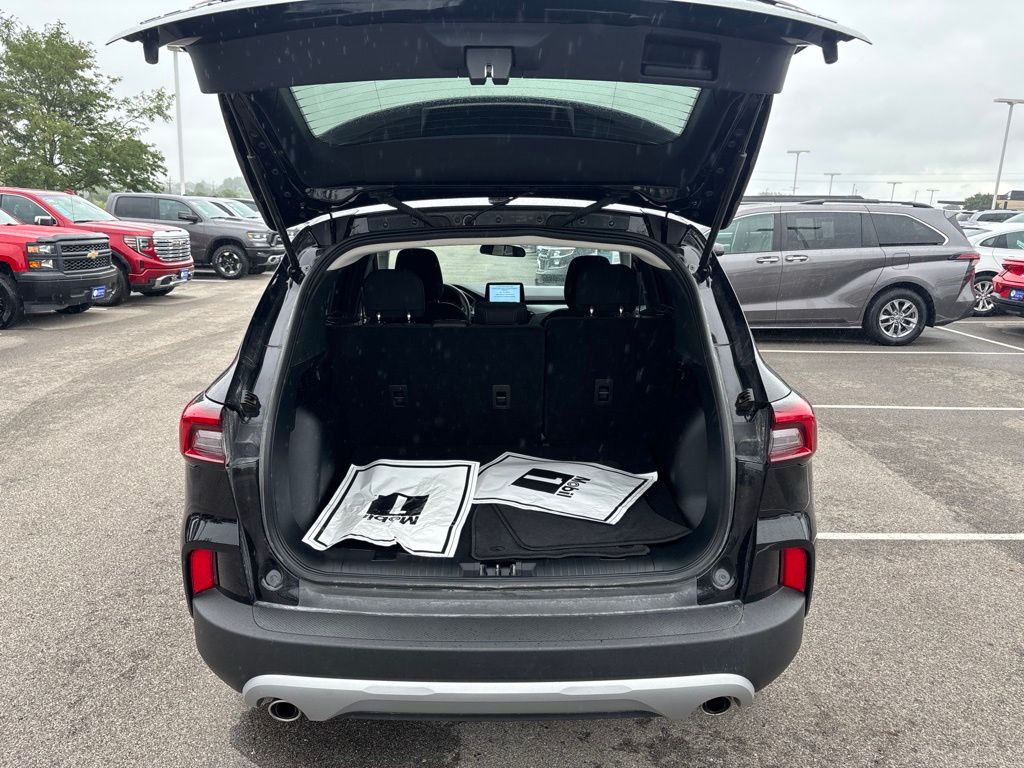 Used 2025 Ford Escape SUV