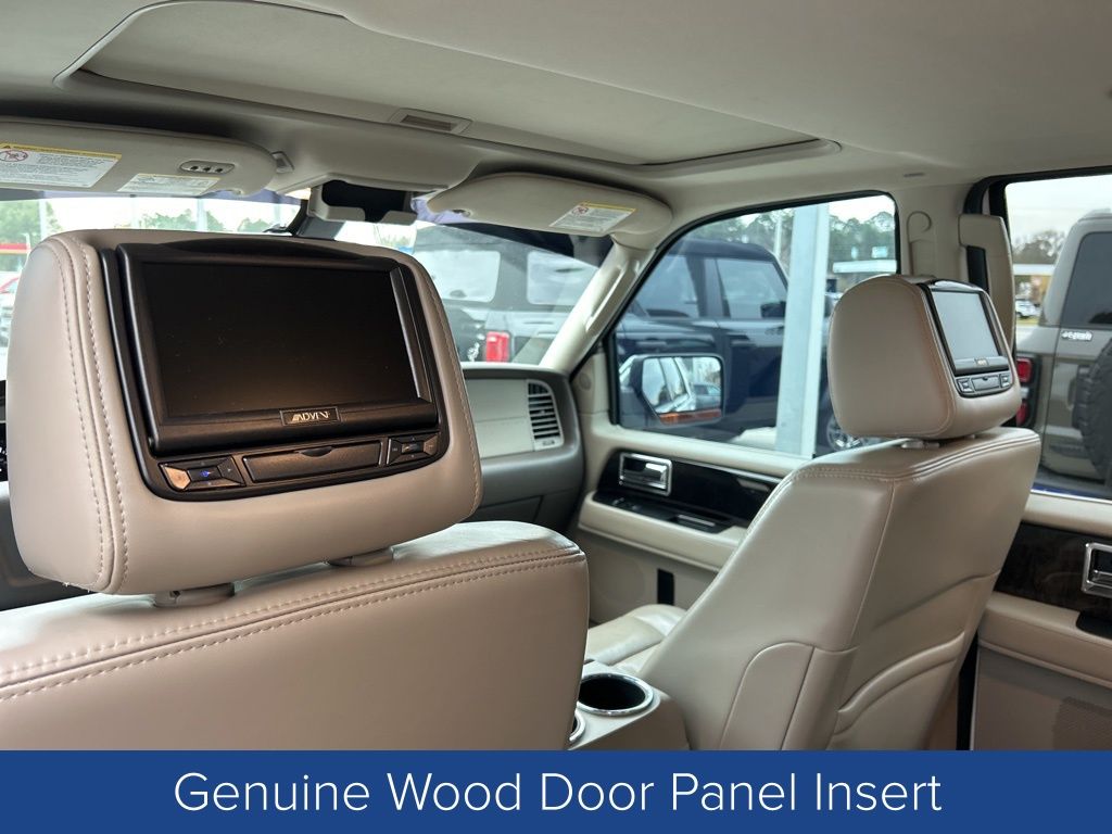 2017 Lincoln Navigator Select