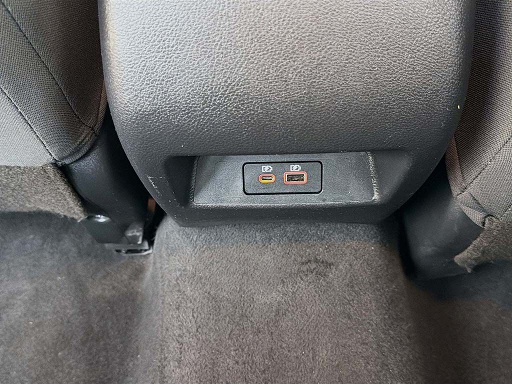 Used 2022 Black Nissan 2.5 SV image 35
