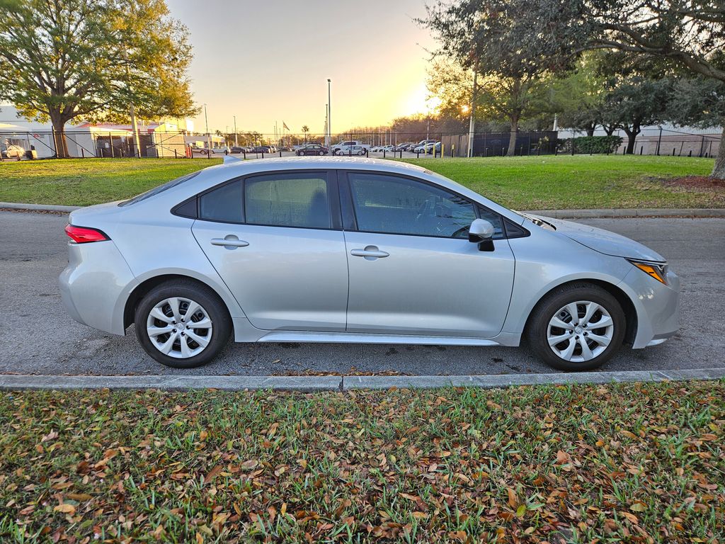 2024 Toyota Corolla LE 6