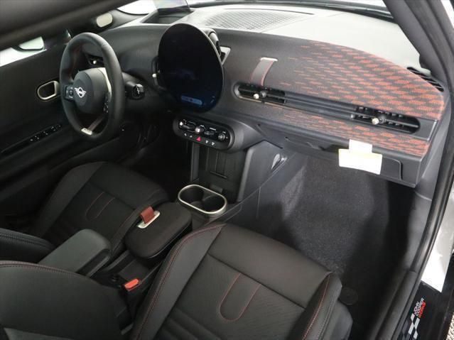 Thumbnail: 2026 MINI Cooper - 16