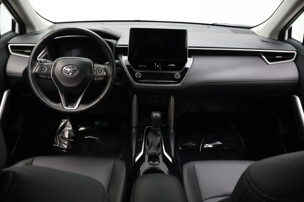 Thumbnail: 2025 Toyota Corolla Cross - 24