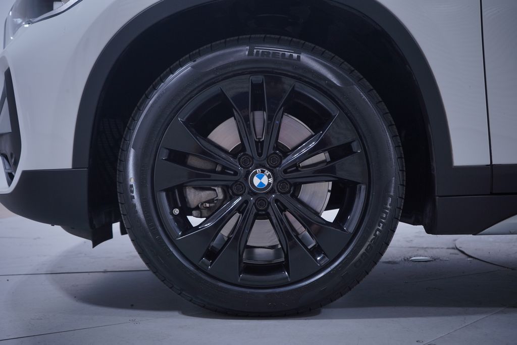 Thumbnail: 2020 BMW X1 - 2