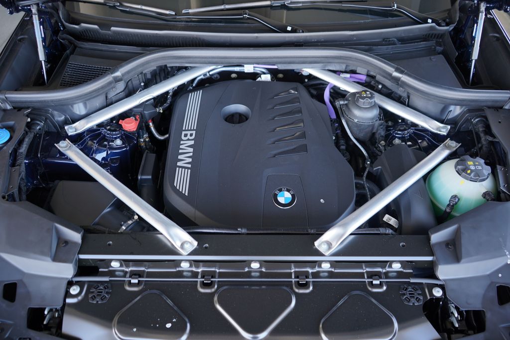 Thumbnail: 2026 BMW X5 - 22