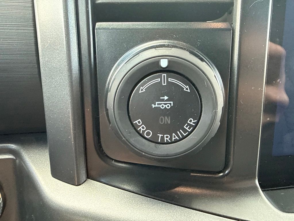 2025 Agate Black Metallic Ford F-150 XLT RWD Truck