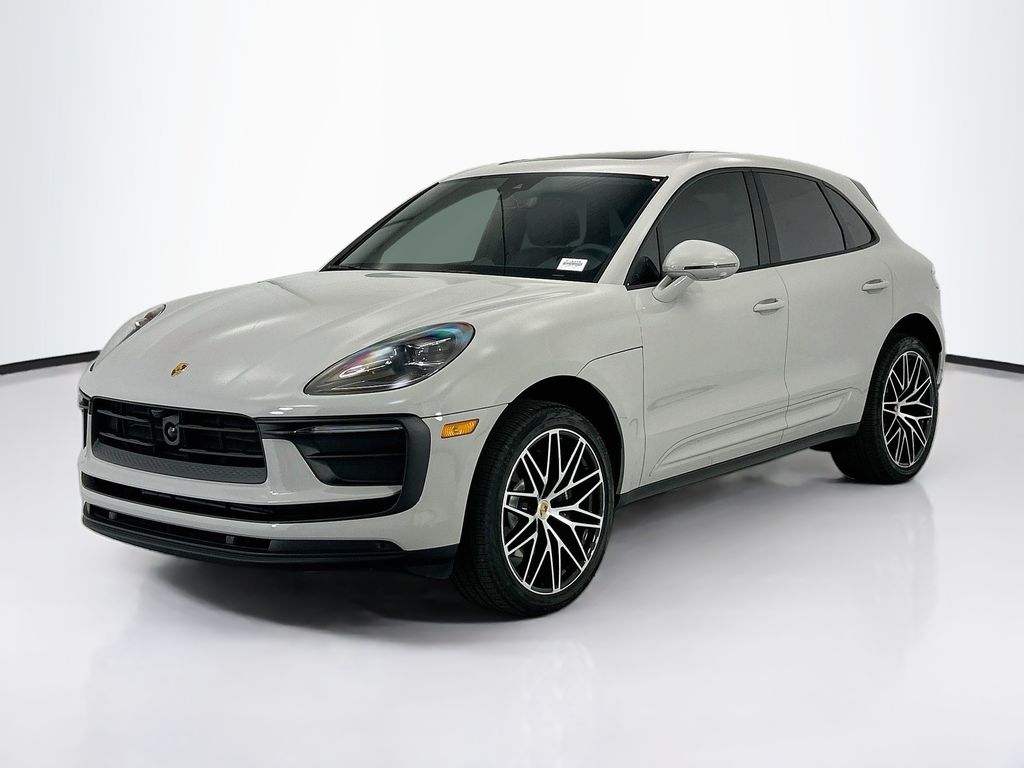 Thumbnail: 2026 Porsche Macan - 1