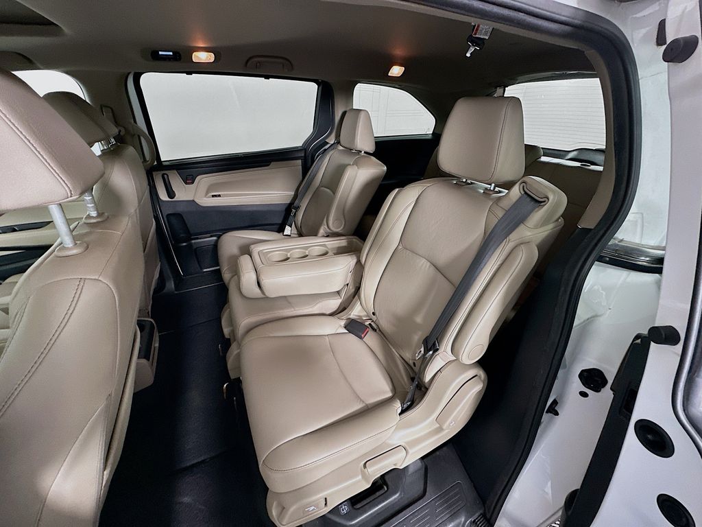 Thumbnail: 2022 Honda Odyssey - 24