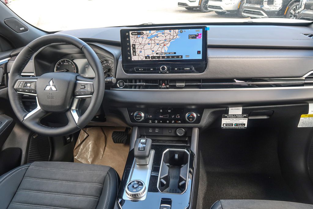 2026 Mitsubishi Outlander LE 2.5 S-AWC