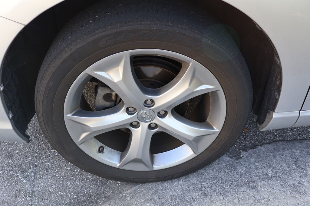 Thumbnail: 2014 Toyota Venza - 4