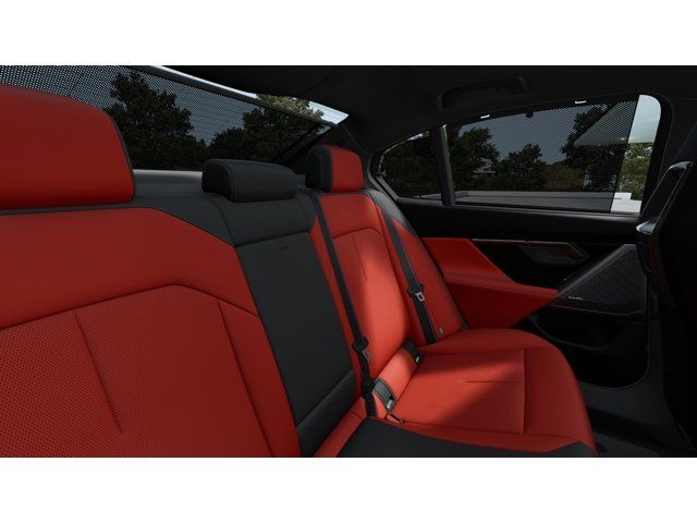 Thumbnail: 2026 BMW M5 - 12