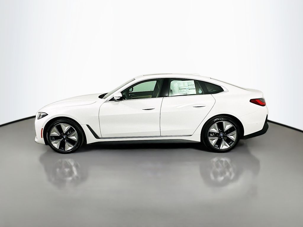 2025 BMW i4 eDrive40 8