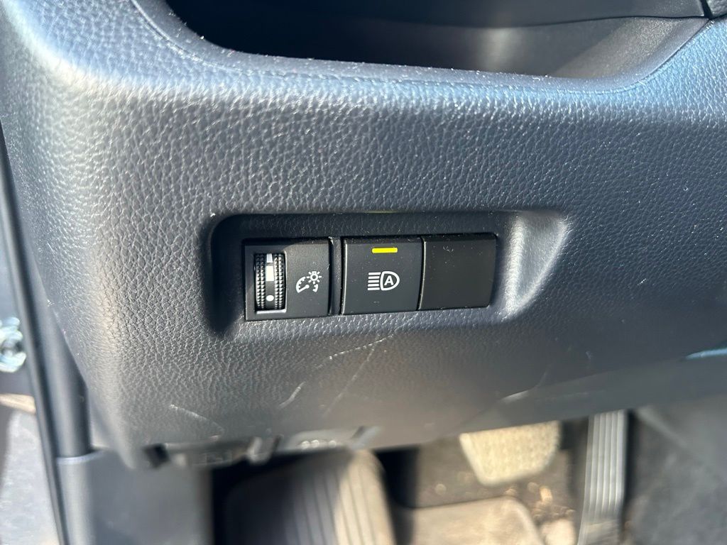 Thumbnail: 2024 Toyota RAV4 - 19
