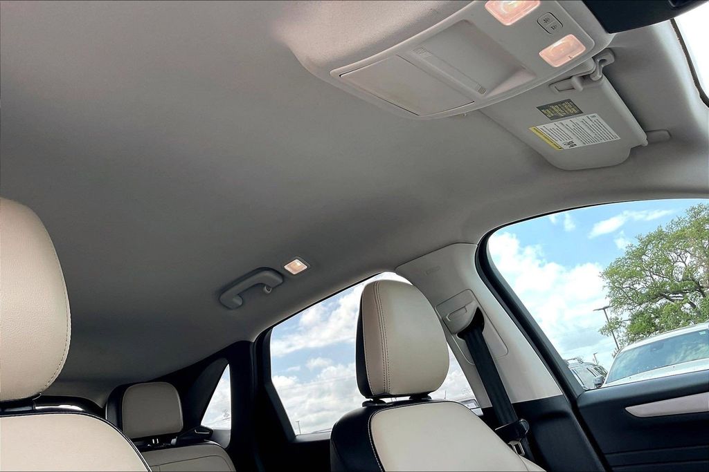 Used 2022 Ford Escape SEL 4D Sport Utility