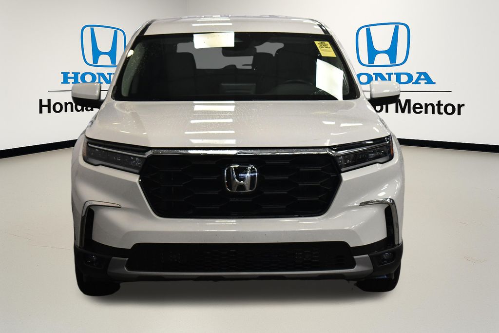 Thumbnail: 2023 Honda Pilot - 2