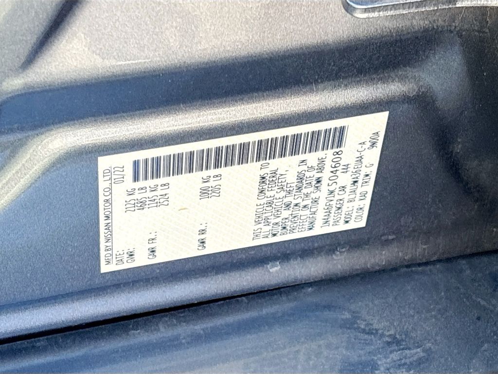 Used 2022 Gray Nissan Platinum image 34