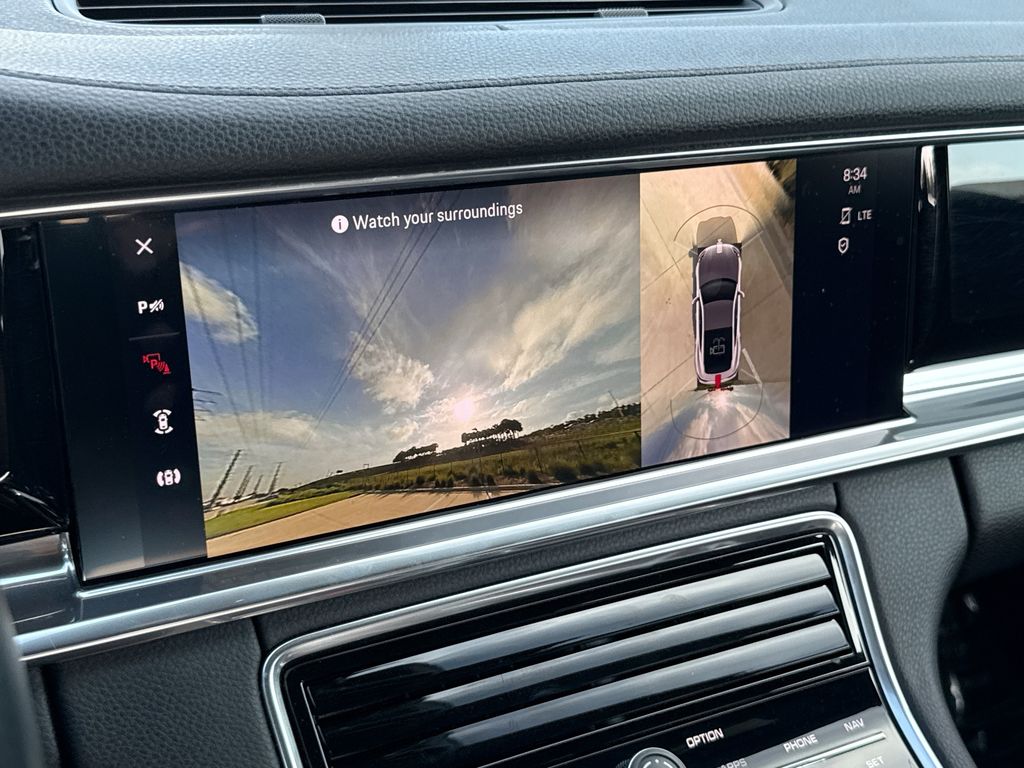 Thumbnail: 2022 Porsche Panamera - 24