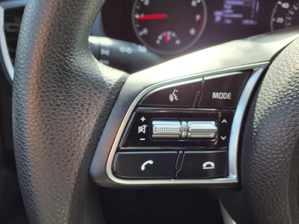 2022 Kia Seltos LX White at Shottenkirk Kia Fort Bend
