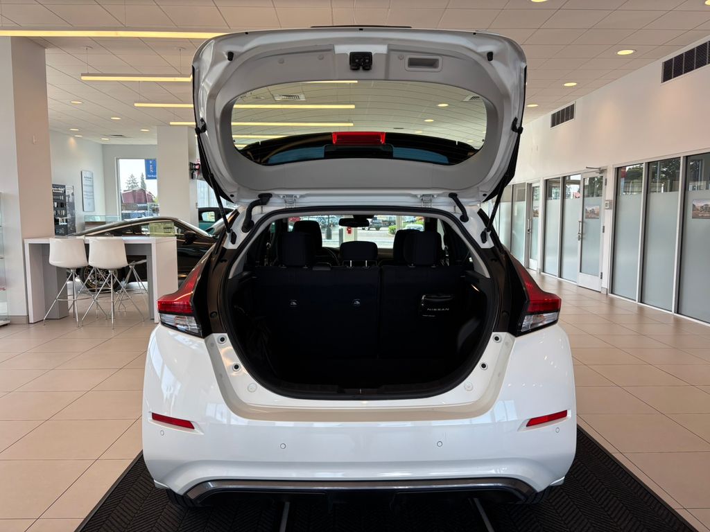 2024 Nissan Leaf SV Plus