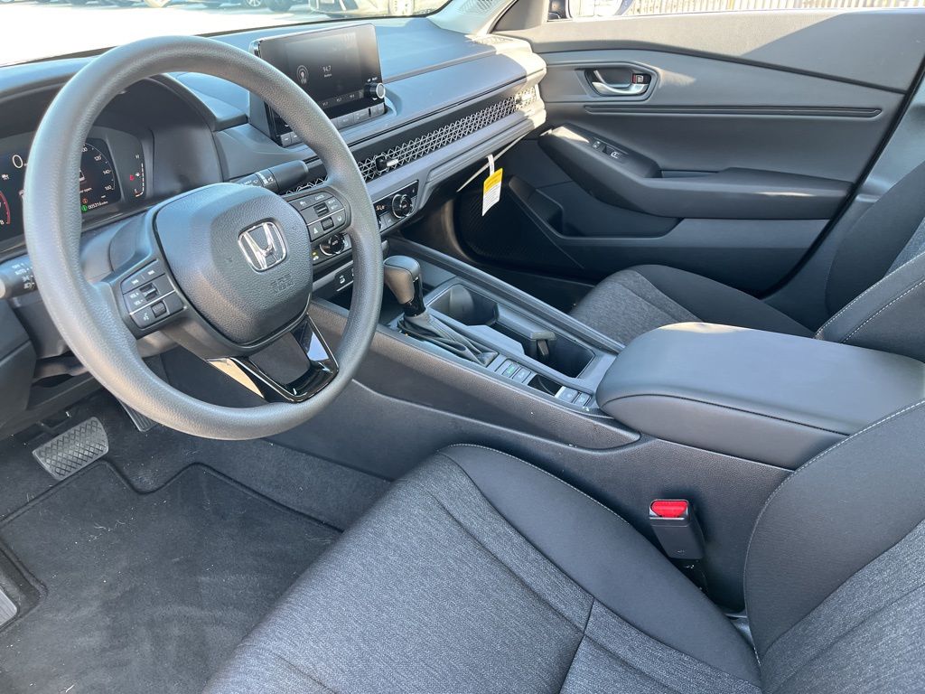 Thumbnail: 2025 Honda Accord - 18