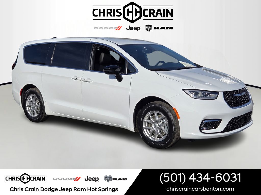 Bright White Clearcoat 2026 Chrysler Pacifica Minivan Front-Wheel Drive 9-Speed Automatic