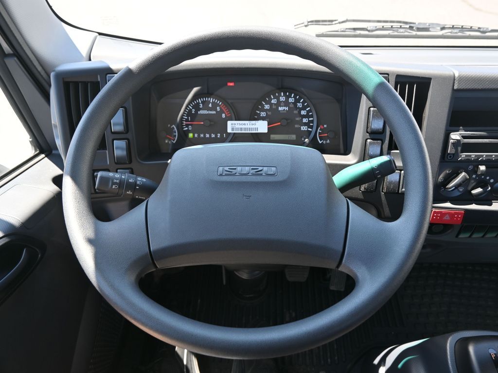 2024 Isuzu NPR HD 