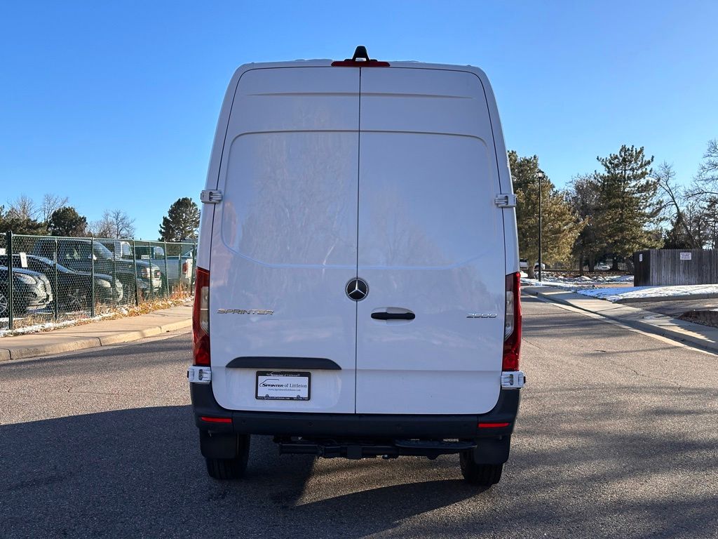 2024 Mercedes-Benz Sprinter 2500 Cargo 144 WB 3