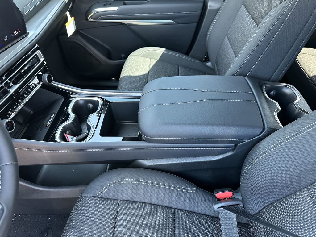 new 2026 Chevrolet Traverse car, priced at $38,295