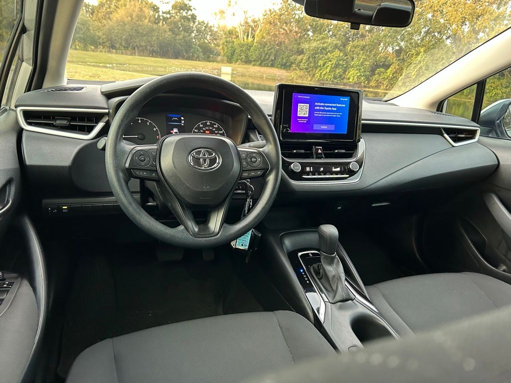 Thumbnail: 2025 Toyota Corolla - 11