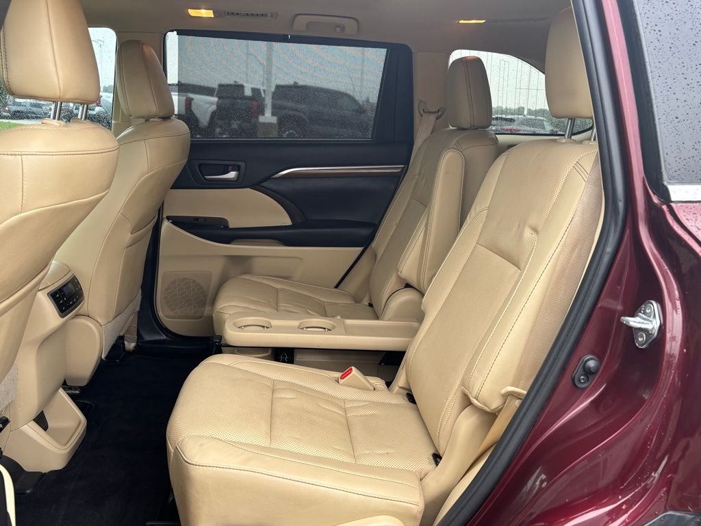 2019 Toyota Highlander Hybrid Limited photo