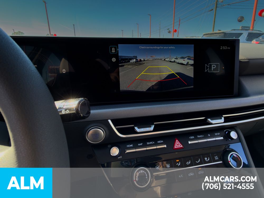 Certified Used 2025 Black Hyundai SE image 28