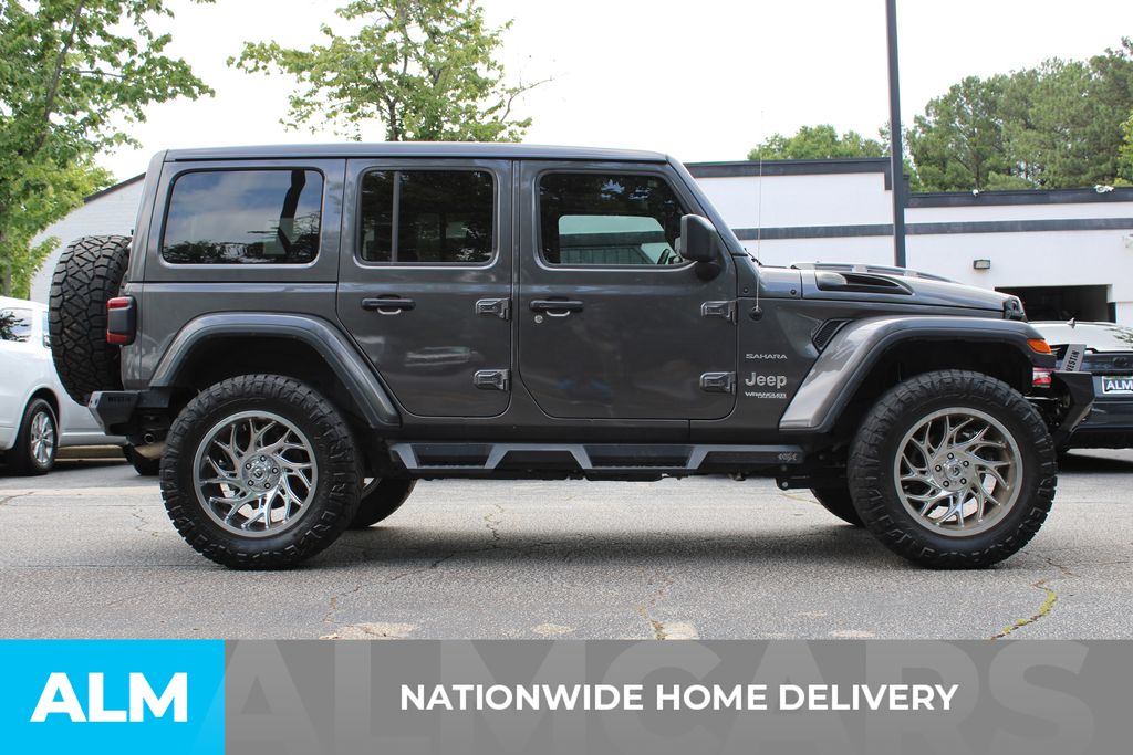 Used 2021 Gray Jeep Unlimited Sahara image 5