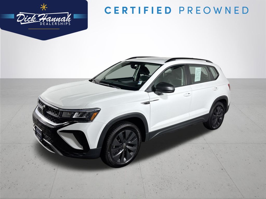 2023 Volkswagen Taos S's photo