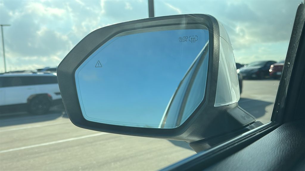 2023 Hyundai Palisade Limited White at Shottenkirk Kia Fort Bend