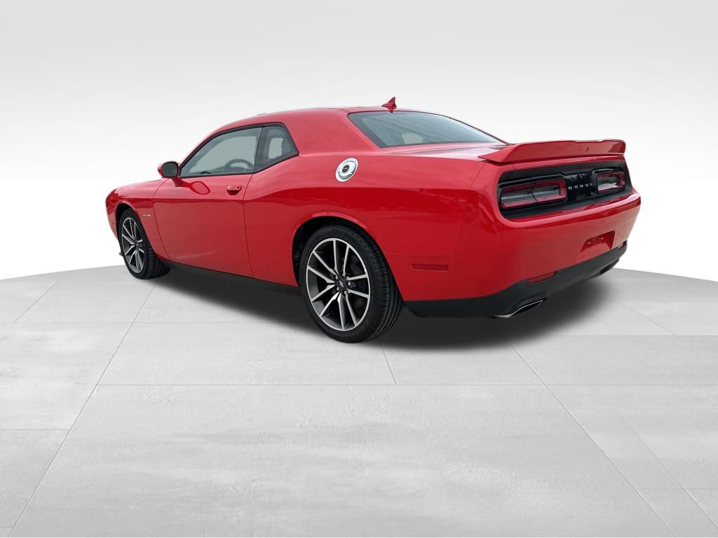 2022 Dodge Challenger R/T 6