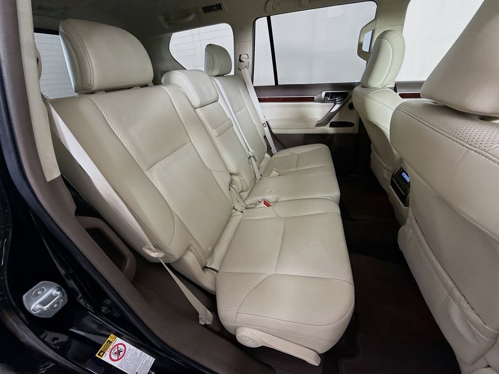 Thumbnail: 2016 Lexus GX - 28