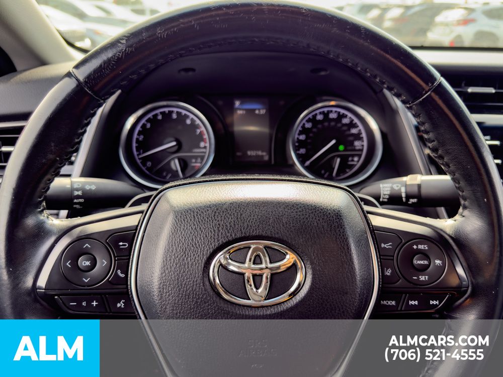 Used 2020 White Toyota SE image 23