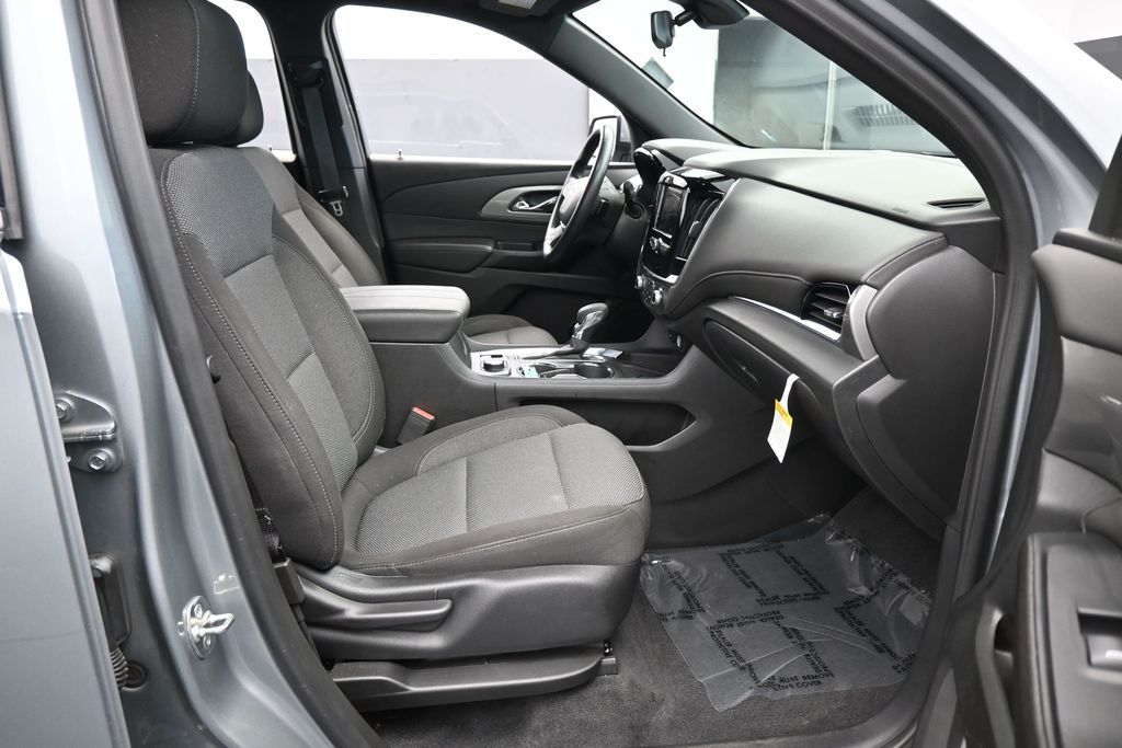 Used 2023 Sterling Gray Metallic Chevrolet LT image 41