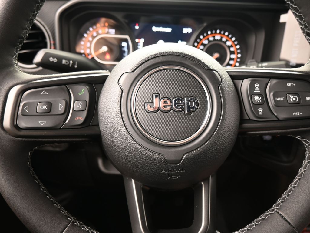 New 2026 Black Clearcoat Jeep Rubicon image 25