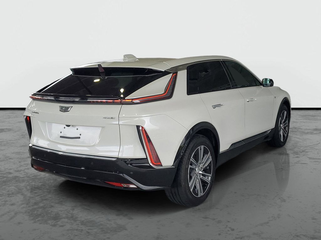 Used 2024 Cadillac LYRIQ Luxury 1 with VIN 1GYKPPRKXRZ118352 for sale in Tamarac, FL