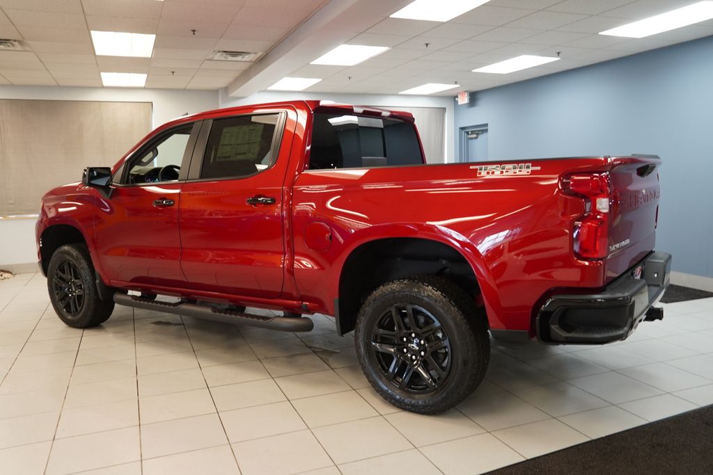 View vehicle photo 6