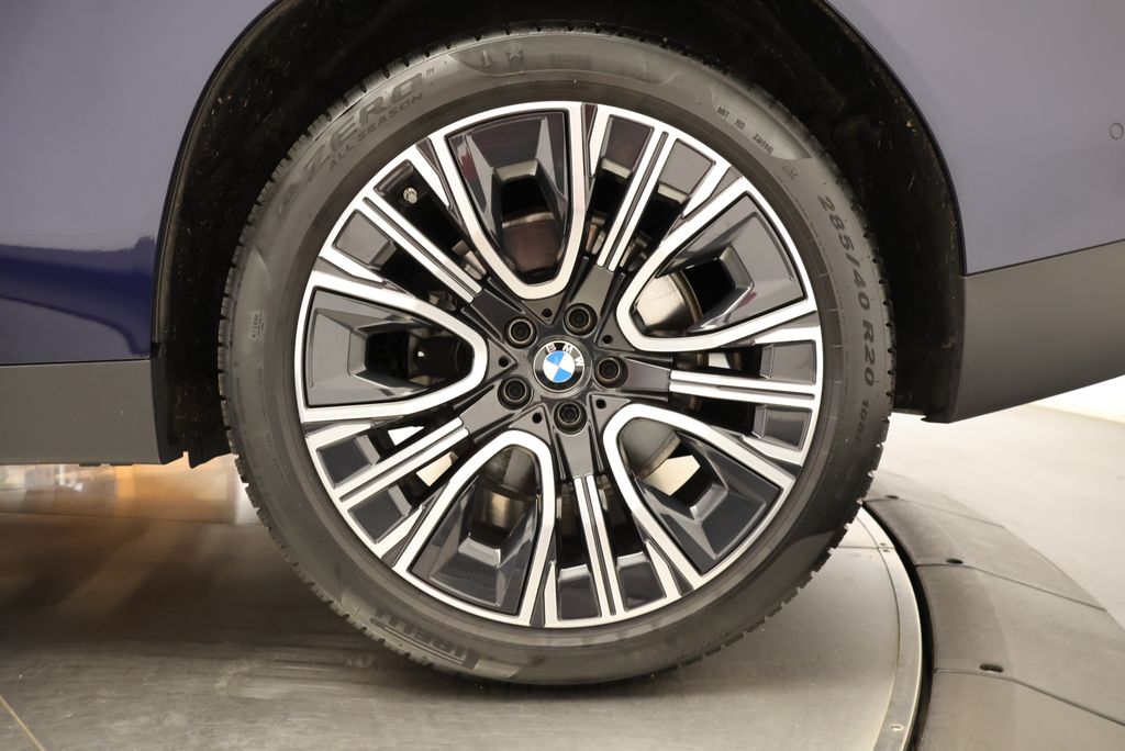 Thumbnail: 2025 BMW X3 - 12