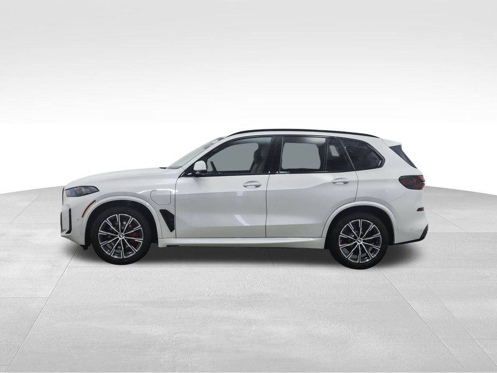 Thumbnail: 2026 BMW X5 - 2