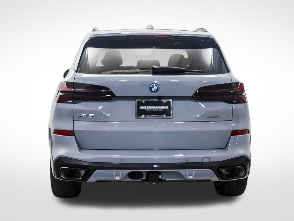 Thumbnail: 2026 BMW X5 - 4
