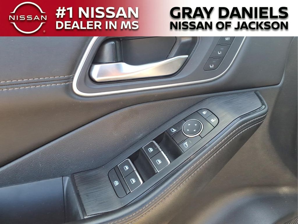 Used 2023 Nissan Rogue SUV