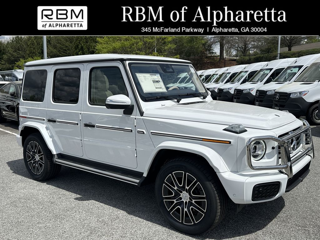 MANUFAKTUR Moonlight White Metallic 2026 Mercedes-Benz G-Class G 550 4MATIC SUV / Crossover All-Wheel Drive 9-Speed Automatic
