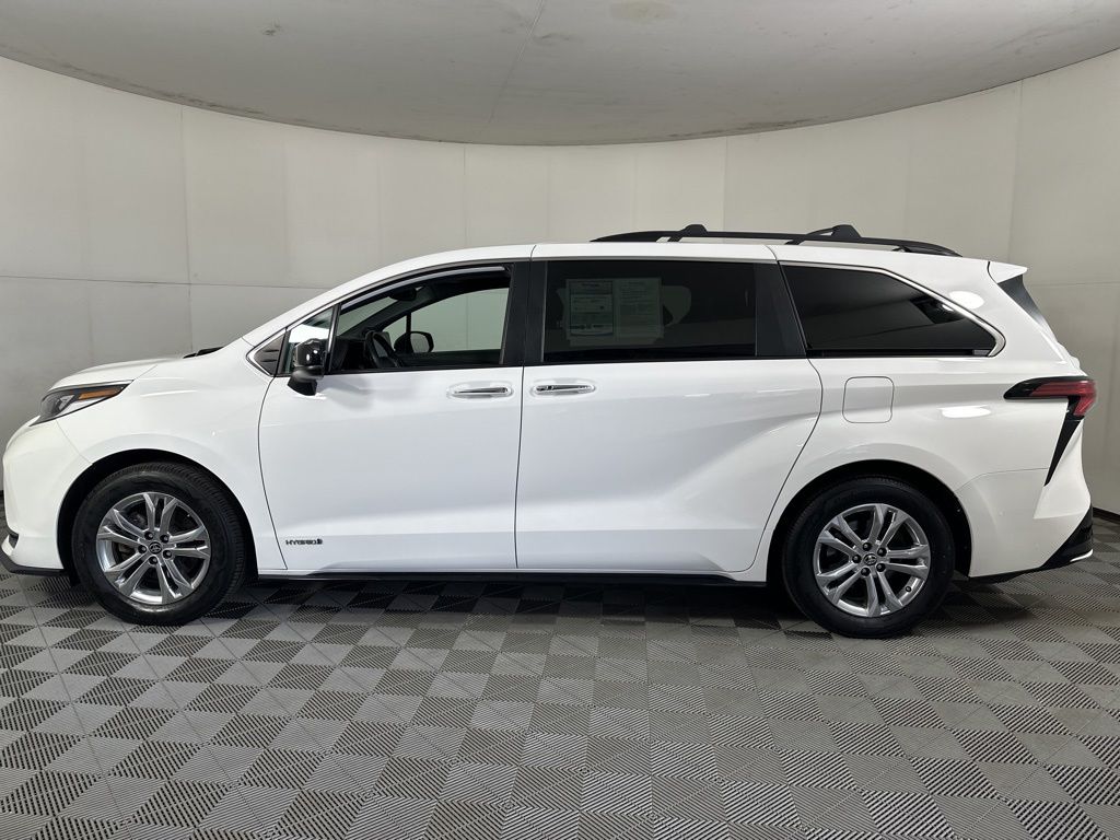 Used 2021 White Toyota XSE image 25