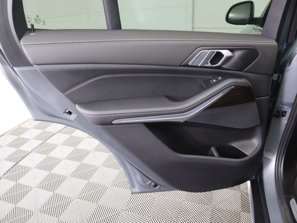 Thumbnail: 2025 BMW X5 - 27